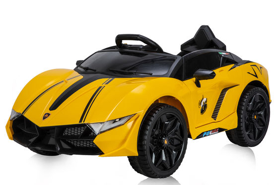Unisex elektrisch speelgoed voor kinderen met dubbele deuren LED-licht Vier wielen Race Ride On Car 113X66X47cm
