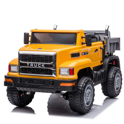 12V Ride On Tractor Truck Auto voor kinderen Plastic materiaal en Emote Control inbegrepen