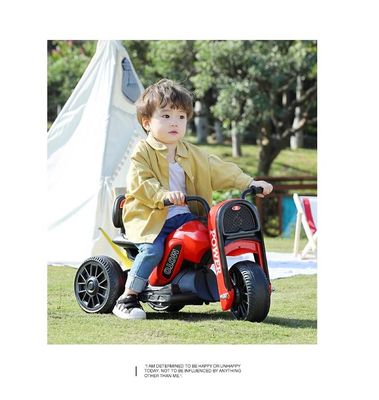 Aanpasbare verlichting en muziek voor kinderen Elektrische kinderen Motorfiets rijden op de auto