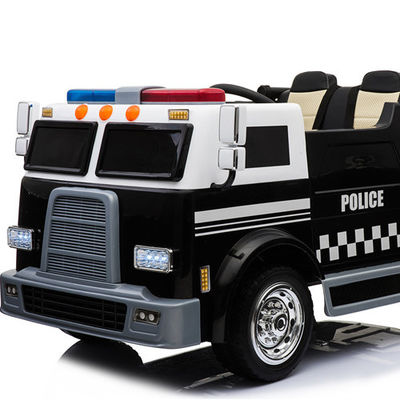 Batterij 12V / 24V Zwart wit Elektrisch Rijden Op Tweezitter Politiewagens Voor Kinderen