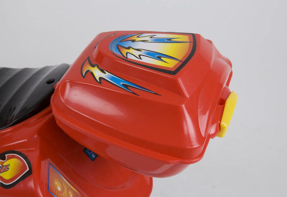 Kinderen op batterij aangedreven motorfietsen met kleurrijke lichten en productgrootte 82*41*51cm