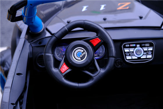 Unisex elektrische speelgoed met plastic batterij voor kinderen rijden in auto's in felgele kleur