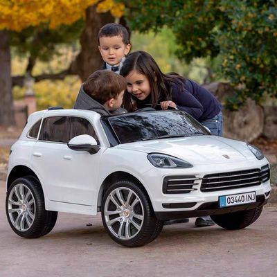 Afstandsbediening en muziek Rijden op elektrische speelgoed auto's voor kinderen Unisex accu aangedreven