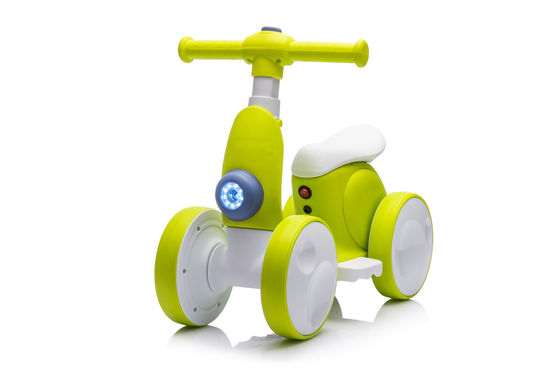 Afstandsbedieningsfunctie 2024 Kinderbalans Car Carton Grootte 38*30*20cm Leeftijd 0 tot 24 maanden