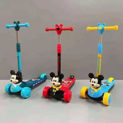 Plastic kinderrit op scooter auto met PU Flash Wheel muziek en vouwfunctie
