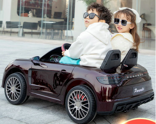Plastic Electric Ride On Kids Auto 12V afstandsbediening Karton Grootte 132*72*36CM 10 Jaar