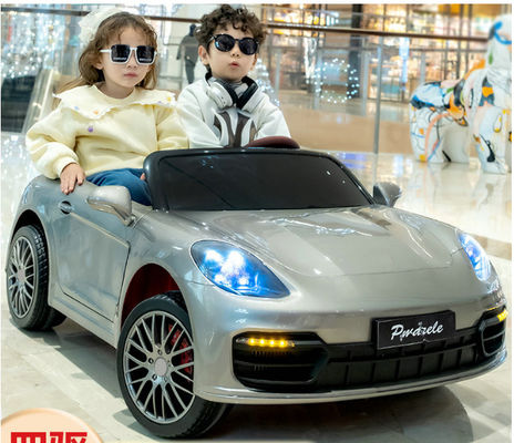 Plastic Electric Ride On Kids Auto 12V afstandsbediening Karton Grootte 132*72*36CM 10 Jaar