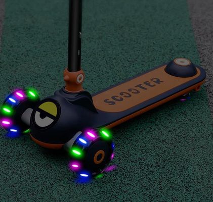 Een knop opvouwbaar zacht leer zitje 3 wielen rijden op scooter auto voor kinderen en duurzaam