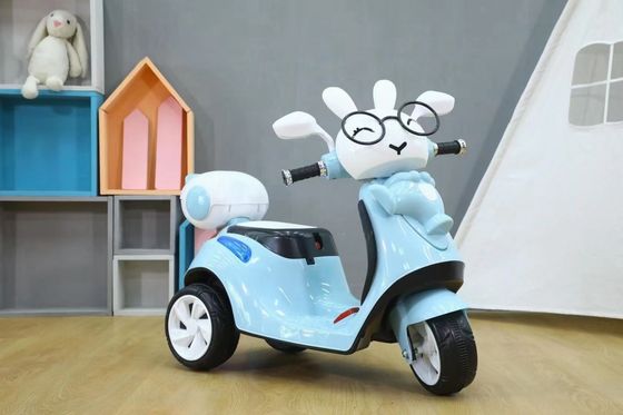 Plastic PP Kinderen elektrische auto 380 Motor met vroege onderwijsmuziek en verlichting