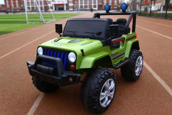 Batterij aangedreven buitenrijden op speelgoed auto voor kinderen dubbele zitplaatsen 12V elektrisch 118 * 69 * 79cm